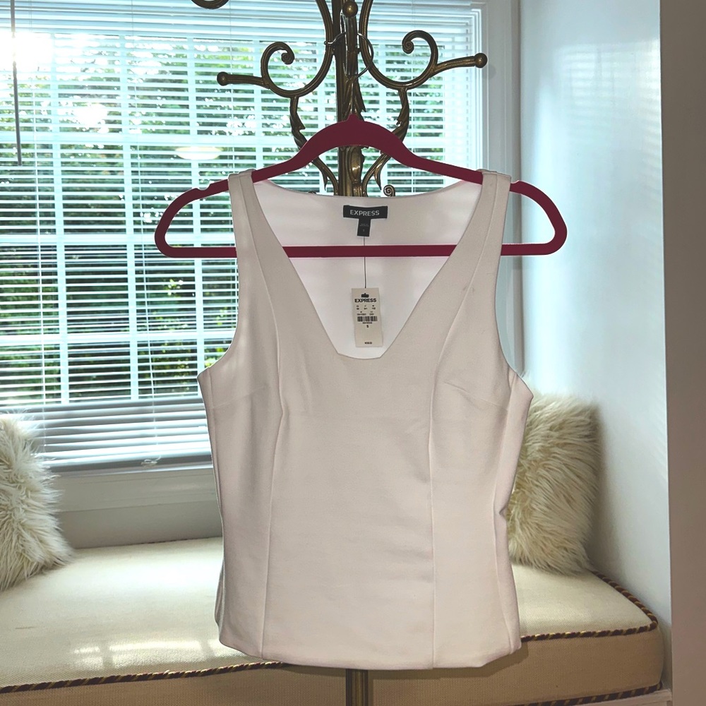 Express :Fitted V-Neck Ponte Tank . Size S.